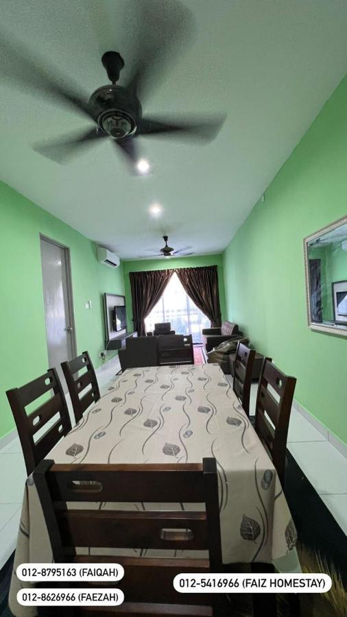 Faiz Homestay Кучінг Екстер'єр фото